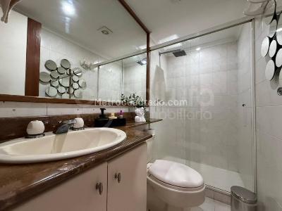 Apartamento de 3 alcobas en venta en Altos Del Poblado, Medellín, 162 m² · foto 7 de 20