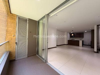 Apartamento de 3 alcobas en arriendo en Castropol, Medellín, 125 m² · foto 5 de 17