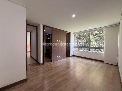 Apartamento de 3 alcobas en arriendo en Castropol, Medellín, 125 m² · foto 7 de 17