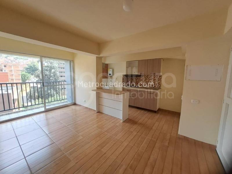 Apartamento en Arriendo, Madera, Bello - 2