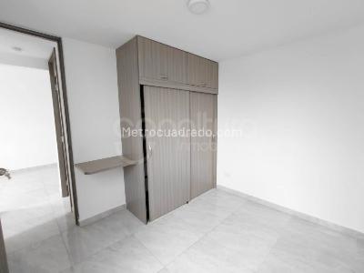 Apartamento en venta en San Antonio De Prado, Medellín · foto 8 de 12