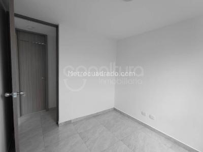 Apartamento en venta en San Antonio De Prado, Medellín · foto 9 de 12