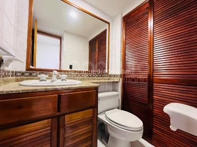 Apartamento de 3 alcobas en arriendo en Castropol, Medellín, 130 m² · foto 8 de 15