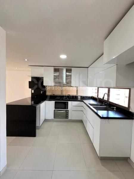 Spacious 3BR Apartment in Loma De Los Parra