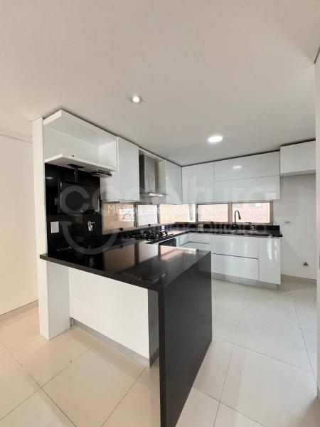 Spacious 3BR Apartment in Loma De Los Parra - 2