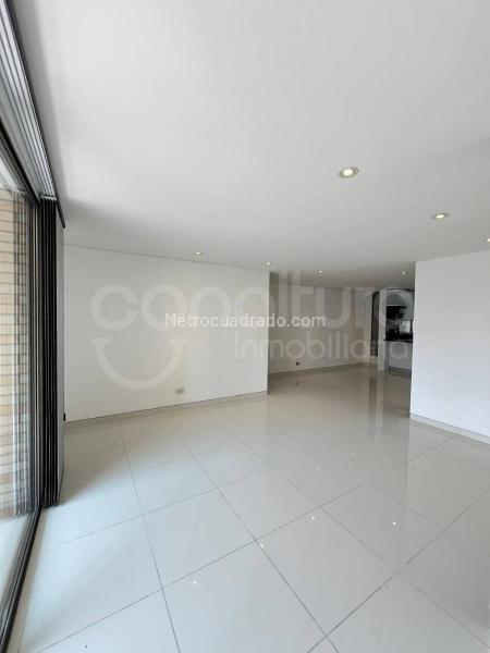 Spacious 3BR Apartment in Loma De Los Parra - 5