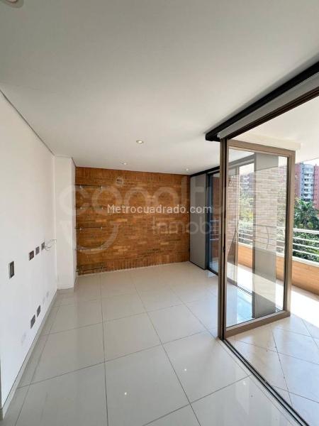 Spacious 3BR Apartment in Loma De Los Parra - 8