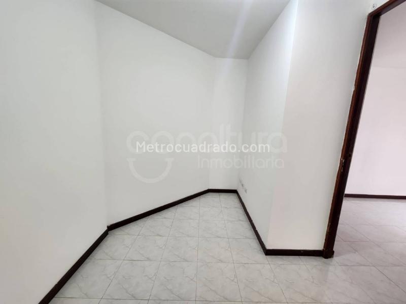 2BR Apartment for Rent in El Poblado (Loma del Indio) - 3