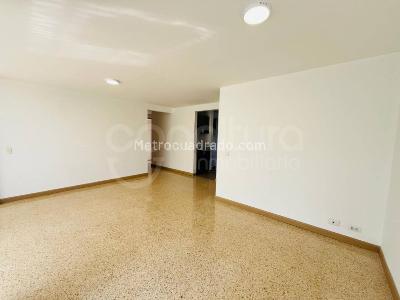 Apartamento de 2 alcobas en arriendo en San Lucas, Medellín, 90 m² · foto 4 de 15