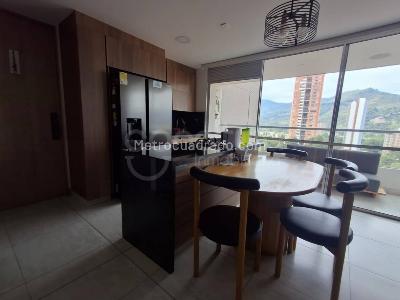 Apartamento de 2 alcobas en venta en Suramerica, Itagüí, 92 m² · foto 2 de 20