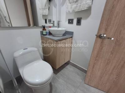 Apartamento de 2 alcobas en venta en Suramerica, Itagüí, 92 m² · foto 16 de 20