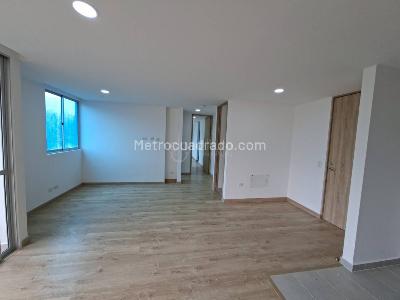 Apartamento de 2 alcobas en venta en San Jose, Sabaneta, 76 m² · foto 4 de 12