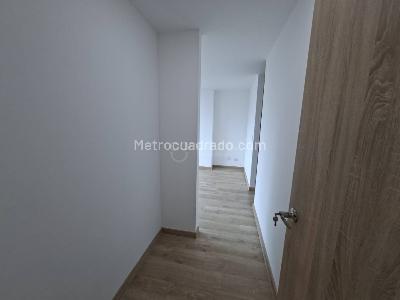Apartamento de 2 alcobas en venta en San Jose, Sabaneta, 76 m² · foto 6 de 12