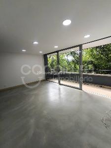 Apartamento de 3 alcobas en venta en El Poblado, Medellín, 82 m² · foto 4 de 13