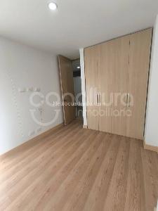 Apartamento de 3 alcobas en venta en El Poblado, Medellín, 82 m² · foto 7 de 13