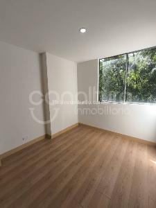 Apartamento de 3 alcobas en venta en El Poblado, Medellín, 82 m² · foto 12 de 13