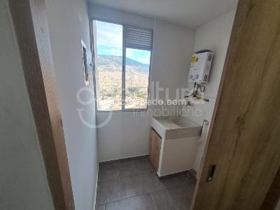 Apartamento de 2 alcobas en venta en Amazonia, Bello, 50 m² · foto 4 de 12