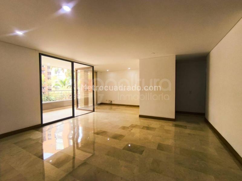 Cozy 2BR Apartment in Loma De Los Parra - 4