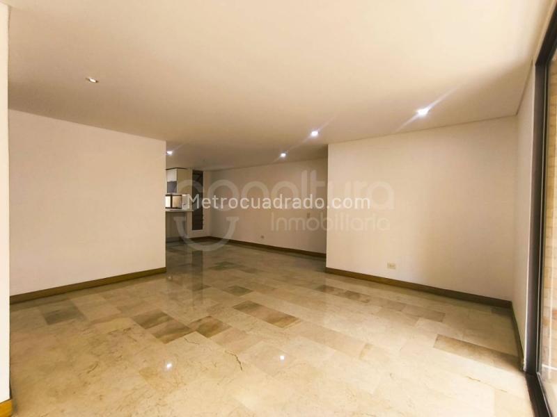 Cozy 2BR Apartment in Loma De Los Parra - 5