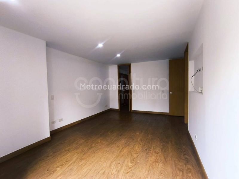 Cozy 2BR Apartment in Loma De Los Parra - 7