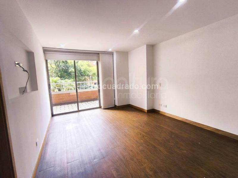 Cozy 2BR Apartment in Loma De Los Parra - 9