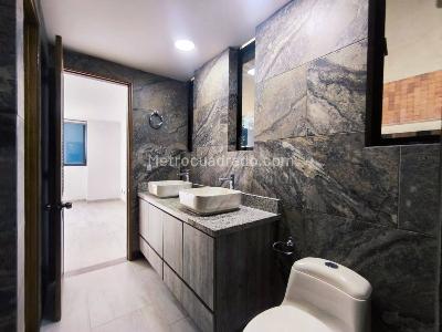 Apartamento de 3 alcobas en arriendo en El Poblado, Medellín, 186 m² · foto 6 de 20