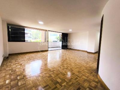 Apartamento de 3 alcobas en arriendo en El Poblado, Medellín, 186 m² · foto 19 de 20