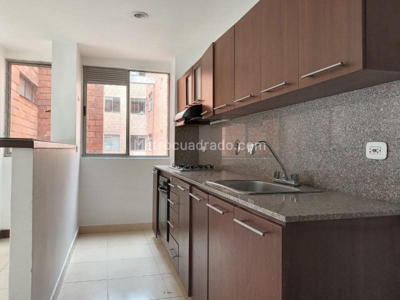 3BR Apartment in Loma Del Escobero (110 m²)