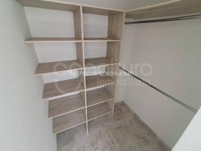 Apartamento de 3 alcobas en venta en Machado, Bello, 78 m² · foto 11 de 20