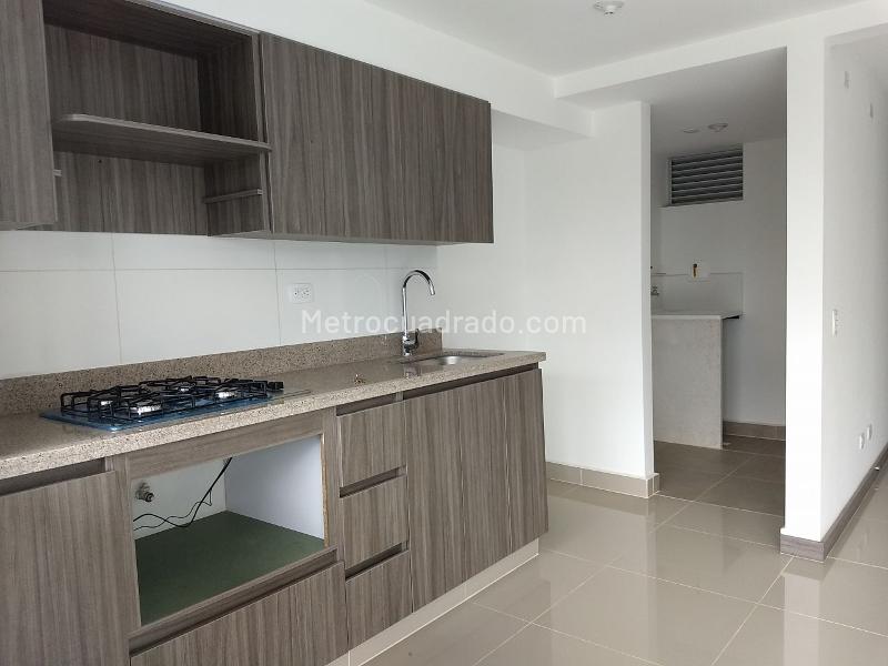 2BR Apartment in Suramerica (66 m²) - 2