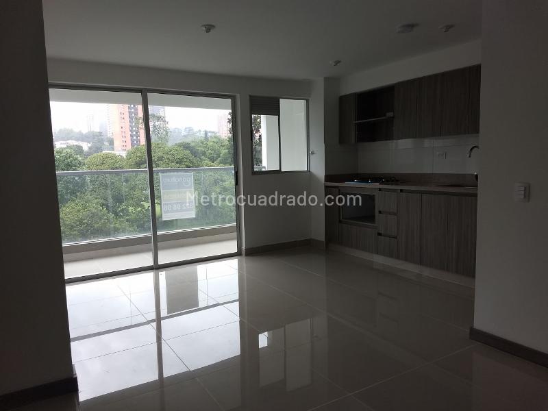 2BR Apartment in Suramerica (66 m²) - 3