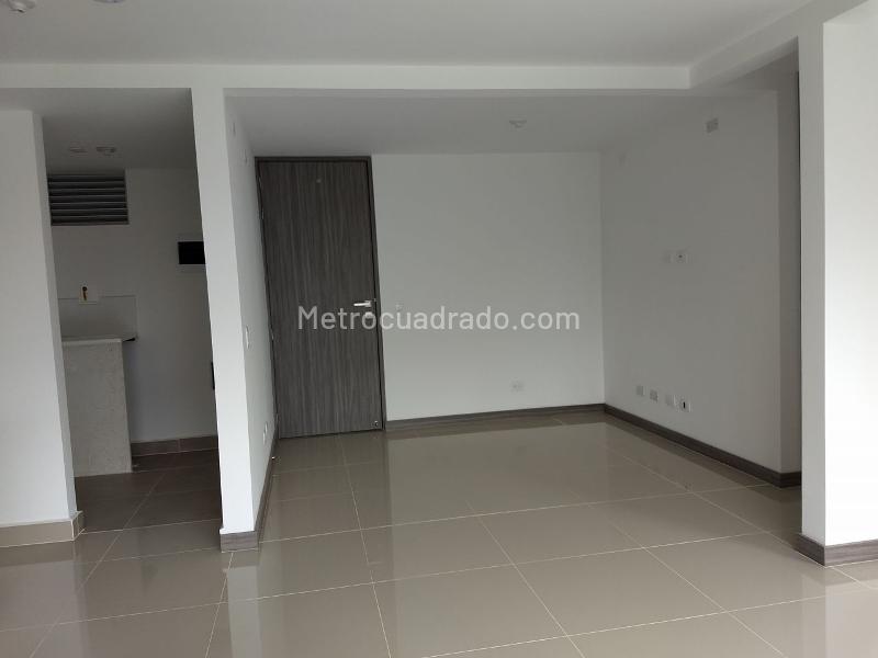 2BR Apartment in Suramerica (66 m²) - 4