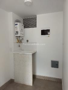 Apartamento de 2 alcobas en venta en Suramerica, Itagüí, 66 m² · foto 9 de 18
