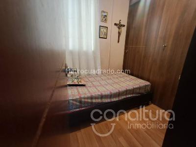 Apartamento en venta en Loma De Los Bernal, Medellín · foto 4 de 11