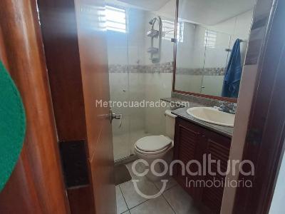 Apartamento en venta en Loma De Los Bernal, Medellín · foto 6 de 11