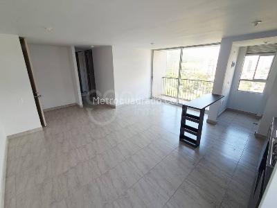 Apartamento de 3 alcobas en venta en Machado, Bello, 79 m² · foto 4 de 20