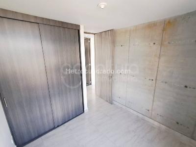 Apartamento de 3 alcobas en venta en Machado, Bello, 79 m² · foto 9 de 20