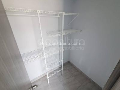 Apartamento de 3 alcobas en venta en Machado, Bello, 79 m² · foto 17 de 20