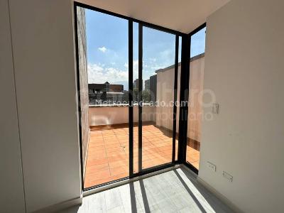 Apartamento en venta en Los Colores, Medellín · foto 9 de 18