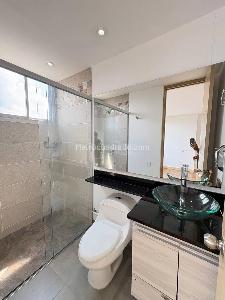 Apartamento de 3 alcobas en arriendo en Castropol, Medellín, 117 m² · foto 10 de 14