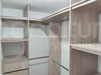 Apartamento en venta en La Mina, Envigado · foto 6 de 10