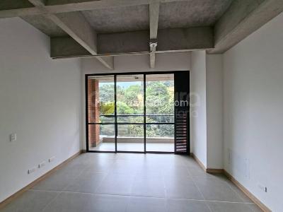 Apartamento en venta en Loma Del Escobero, Envigado · foto 3 de 13