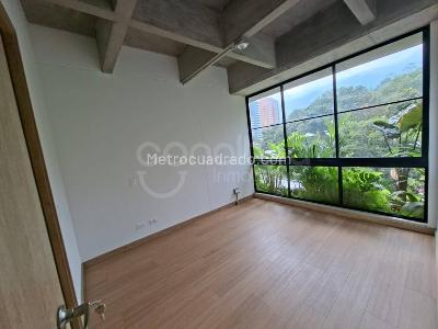 Apartamento en venta en Loma Del Escobero, Envigado · foto 5 de 13