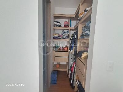 Apartamento de 2 alcobas en venta en San Jose, Sabaneta, 58 m² · foto 6 de 12