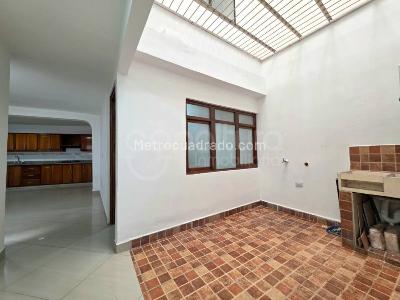 Apartamento de 3 alcobas en venta en Mesa, Envigado, 92 m² · foto 14 de 17