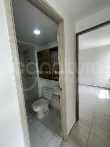 Apartamento de 2 alcobas en venta en Niquia, Bello, 40 m² · foto 9 de 12