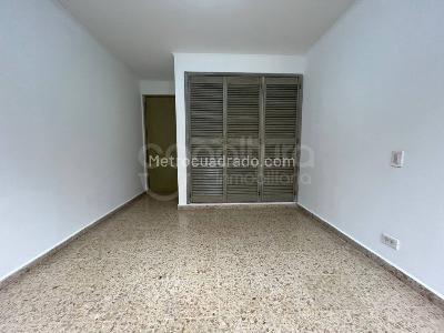 Apartamento en arriendo en Milla De Oro, Medellín · foto 13 de 18