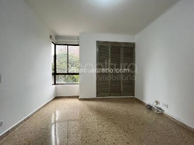 Apartamento en arriendo en Milla De Oro, Medellín · foto 14 de 18