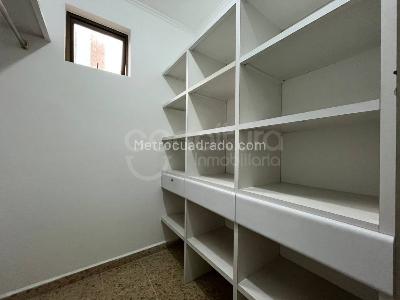Apartamento en arriendo en Milla De Oro, Medellín · foto 15 de 18