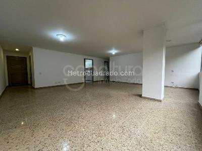 Apartamento en arriendo en Milla De Oro, Medellín · foto 4 de 18